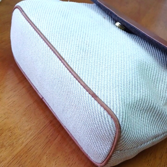 Liz Claiborne Leather& Linen Blend Crm/Brn X-Body/Shoulder Bag Numerous Sections - Picture 8 of 15